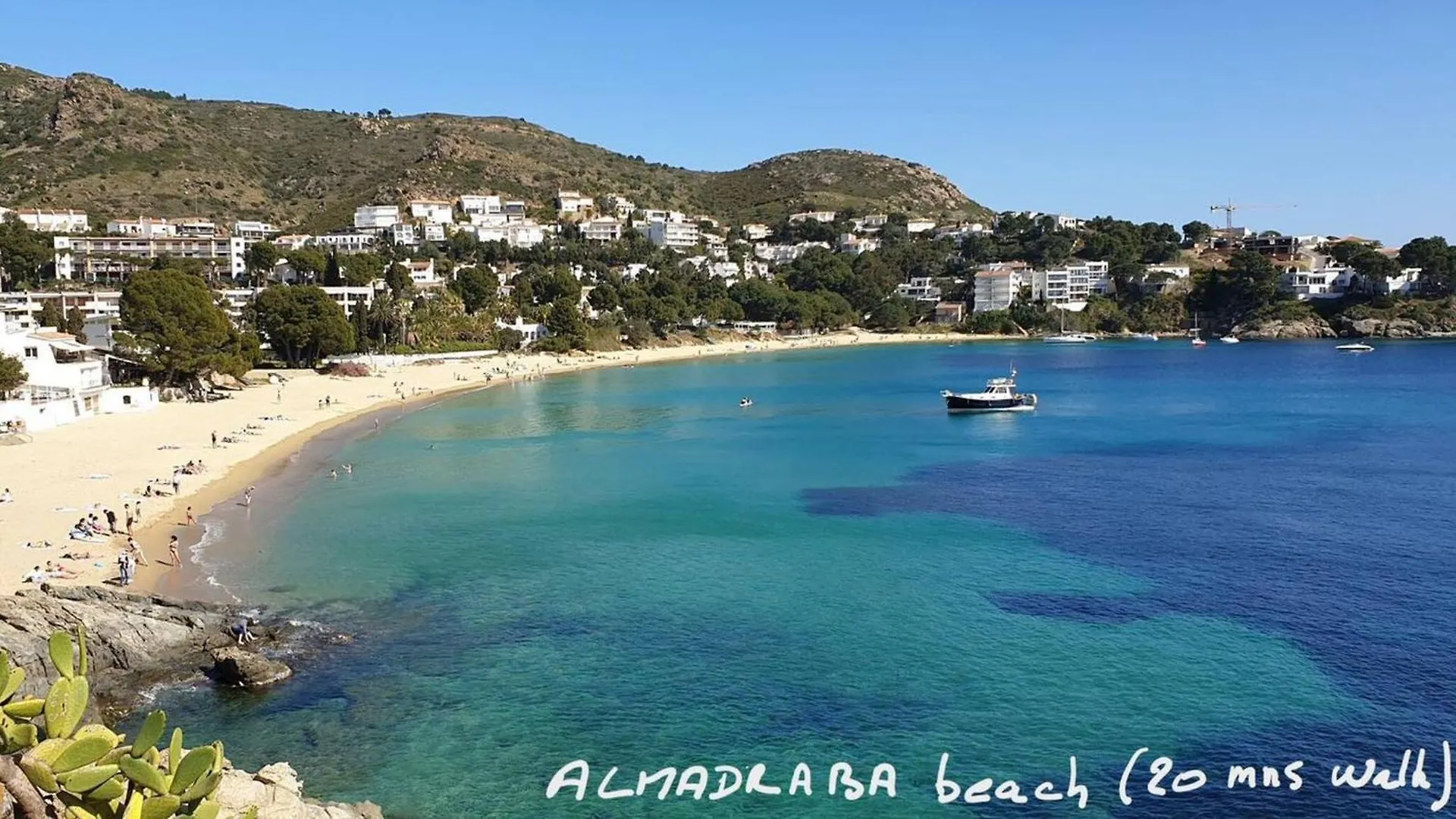 Apartamento En Roses Con Vistas Al Mar Av-10